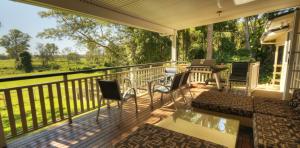 River-Oaks-back-veranda1-1170x578