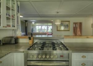 River-Oaks-kitchen-diningroom-370x265