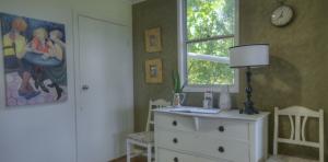 River-Oaks-part-diningroom-1170x578